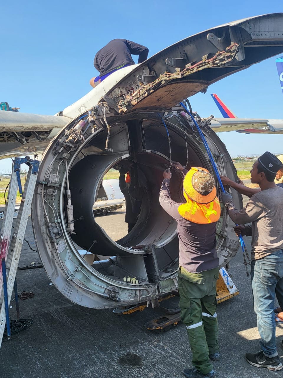Gallery Tear Down Aircraft