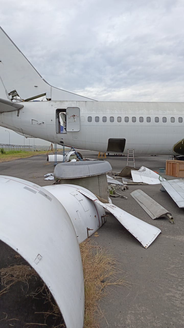 Gallery Tear Down Aircraft
