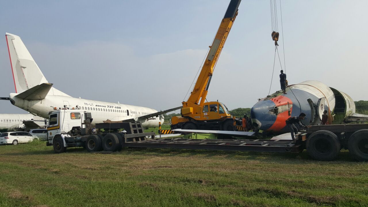 Gallery Tear Down Aircraft