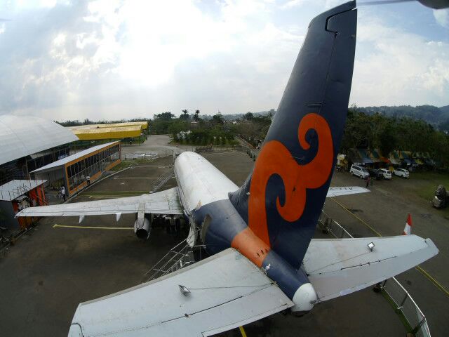 Gallery Tear Down Aircraft